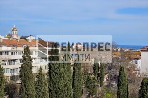 Нов, Луксозен, Обзаведен Тристаен апартамент, Център