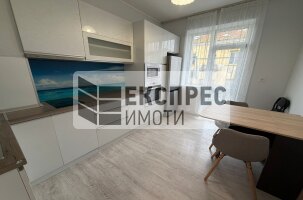 Обзаведен Двустаен апартамент, Център