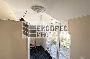 Луксозно, Обзаведен Тристаен апартамент, Център