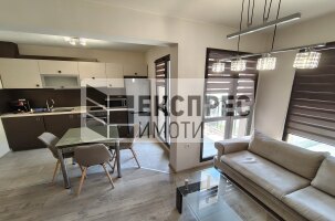 ОБЗАВЕДЕН Двустаен апартамент, Център