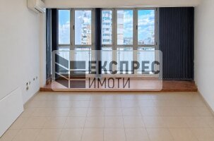  Office, Lyatno kino Trakia