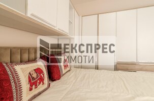 Нов Луксозен Тристаен апартамент, Център