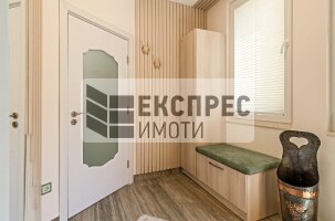 Нов Луксозен Тристаен апартамент, Център