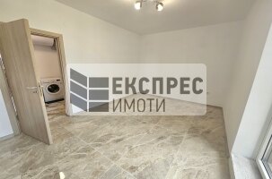 Half-furnished 1 bedroom apartment, Troshevo