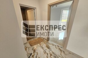Half-furnished 1 bedroom apartment, Troshevo