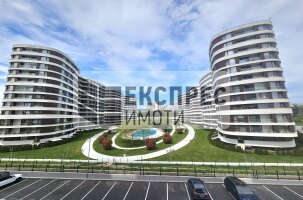 Half-furnished 1 bedroom apartment, Troshevo