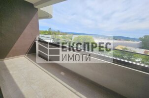 Half-furnished 1 bedroom apartment, Troshevo