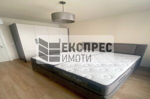  2 Schlafzimmer Wohnung, Chayka