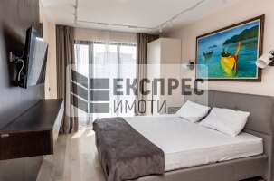 Нов, Луксозен, Обзаведен Тристаен апартамент, Бриз