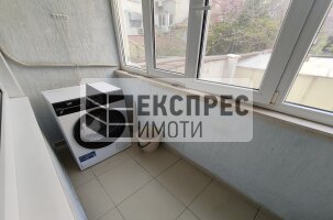 СТАЯ В СПОДЕЛЕН АПАРТАМЕНТ Едностаен апартамент, Окръжна болница