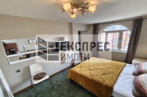 Furnished 1 bedroom apartment, Center