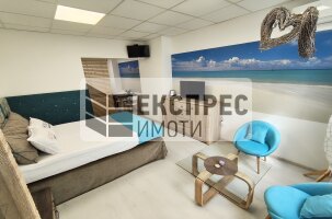  Studio, Regional hospital