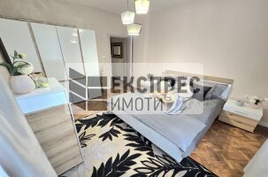 Нов, Обзаведен Тристаен апартамент, Център
