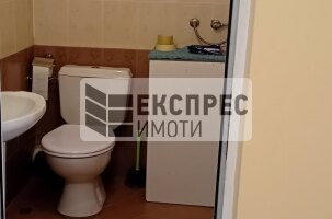  Shop, Lyatno kino Trakia
