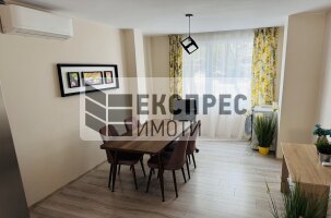 Обзаведен Тристаен апартамент, Окръжна болница