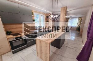 Обзаведен Тристаен апартамент, Окръжна болница