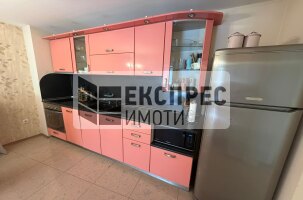 Furnished 2 Schlafzimmer Wohnung, Regional hospital