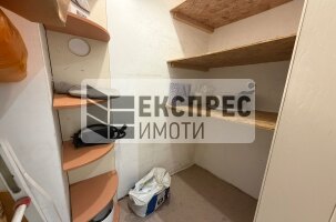 Furnished 2 Schlafzimmer Wohnung, Regional hospital