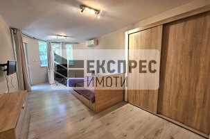 Oбзаведен, Четиристаен апартамент, Окръжна болница
