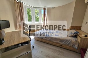 Oбзаведен, Четиристаен апартамент, Окръжна болница