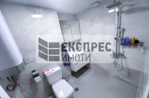 Furnished, completely renovated 3 bedroom apartment, Regional hospital