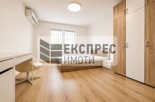 New, Furnished 2 Schlafzimmer Wohnung, Center