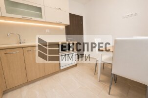 New, Furnished 2 Schlafzimmer Wohnung, Center