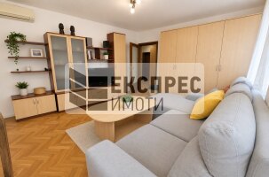 Furnished 2 bedroom apartment, Red Square