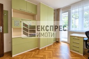 Furnished 2 bedroom apartment, Red Square