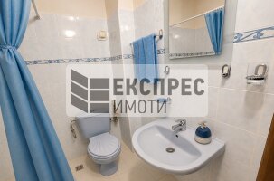 Furnished 2 bedroom apartment, Red Square