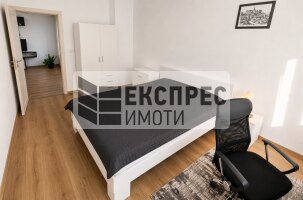 Möbliert 2 Schlafzimmer Wohnung, Regional hospital