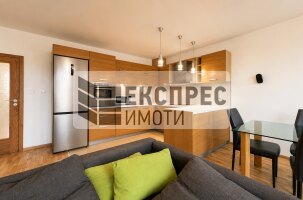 Луксозен Обзаведен Тристаен апартамент, Окръжна болница