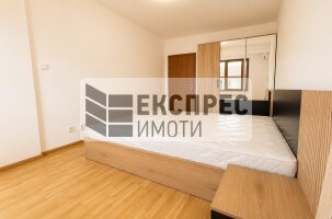 Луксозен Обзаведен Тристаен апартамент, Окръжна болница